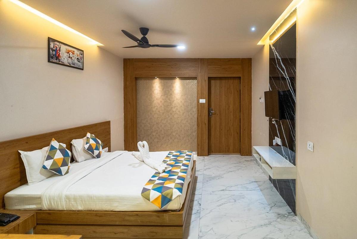 The Sky Imperial Unity Inn Garudeshwar المظهر الخارجي الصورة